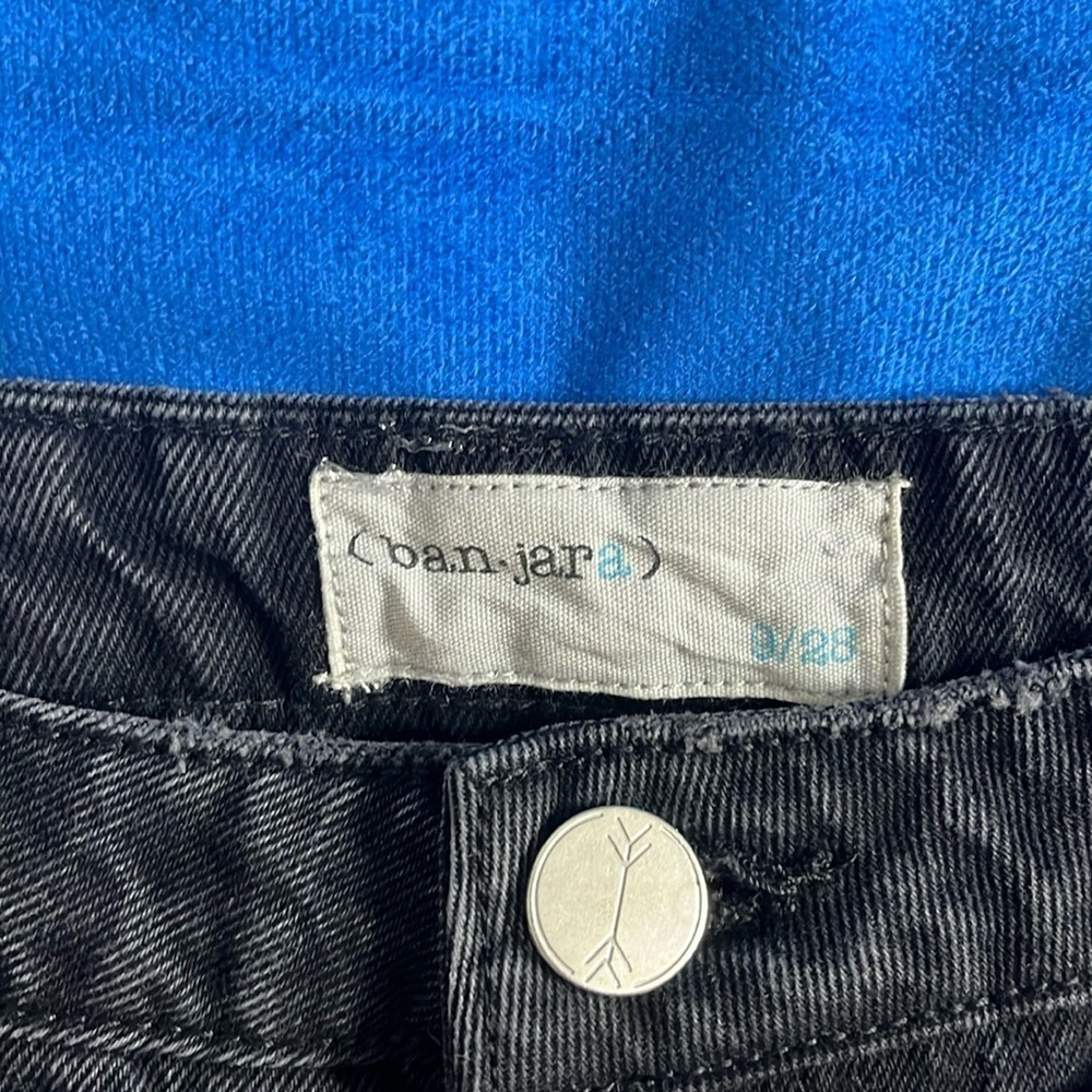 ⭐️ NWT- Banjara Black jeans with design- size 9/28 - Picture 8 of 12